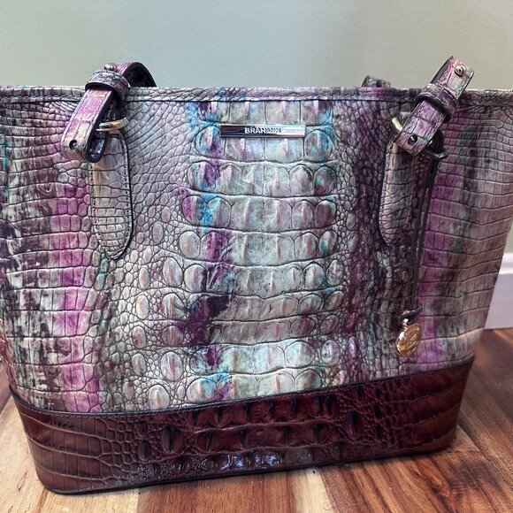 Brahmin Handbag Medium Leather Tote in with Interior Zip Pocket and Key Strap - Picture 1 of 6